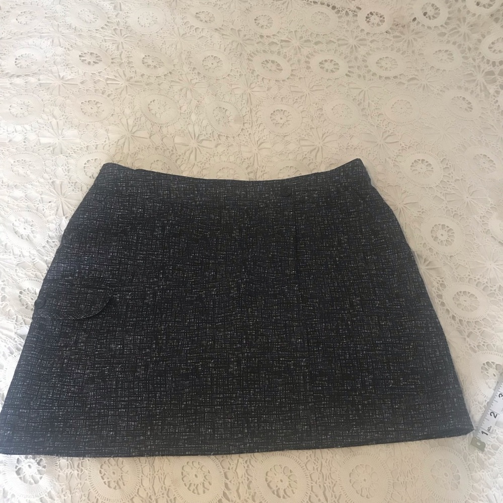 Avis Active Wear Skort - Size Medium